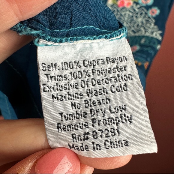 Johnny Was dark teal floral embroidered blouse size medium - Picture 6 of 7